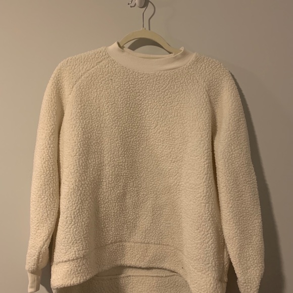 Sherpa Sweatshirt - Picture 3 of 4